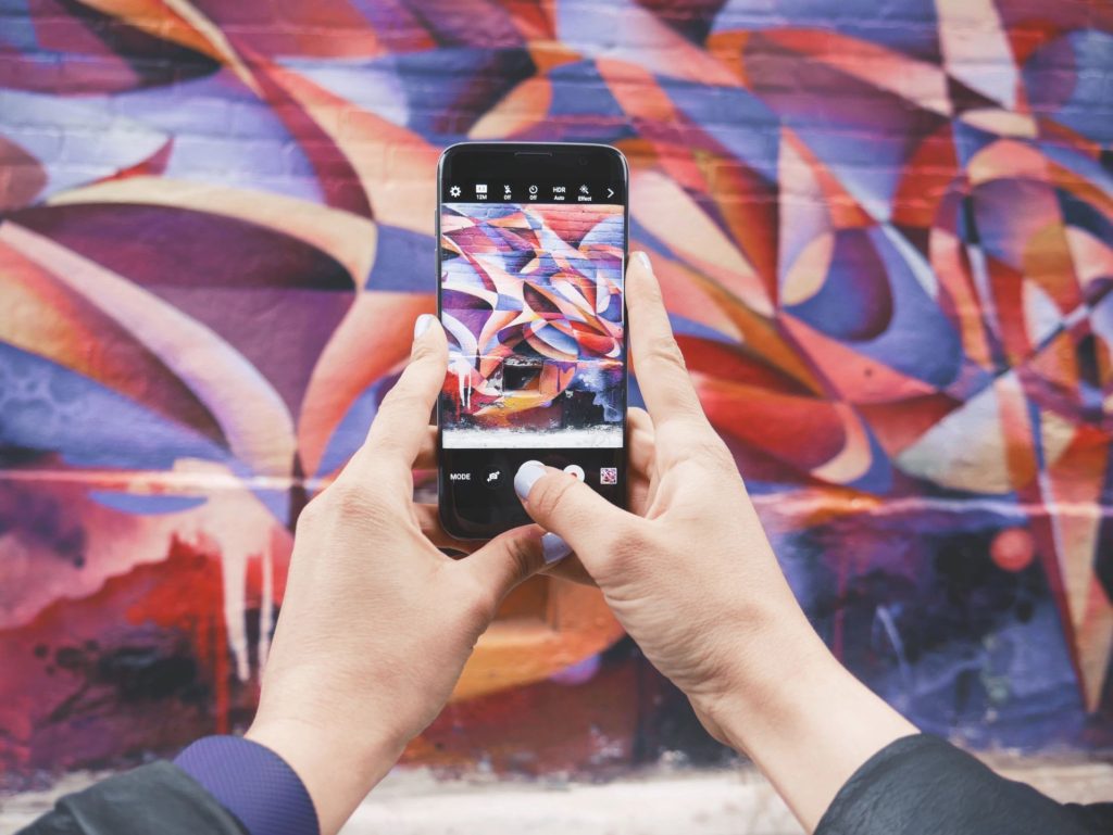 Mobile and Messaging apps can strip referral data and result in dark traffic