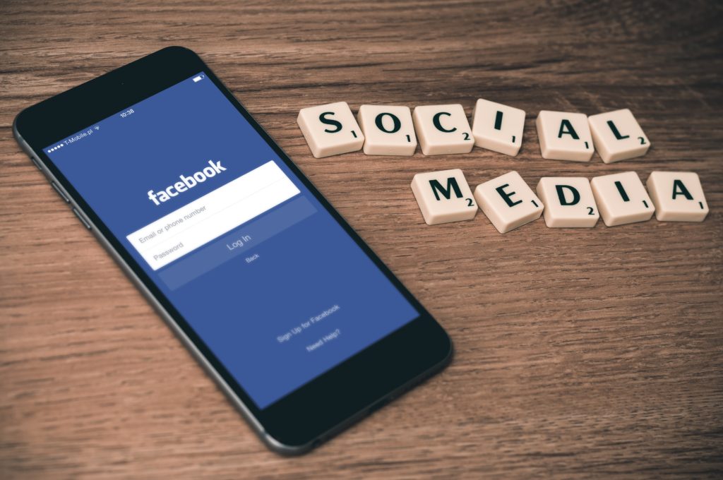 What are hashtags and how do they affect your SMM and SEO strategies?